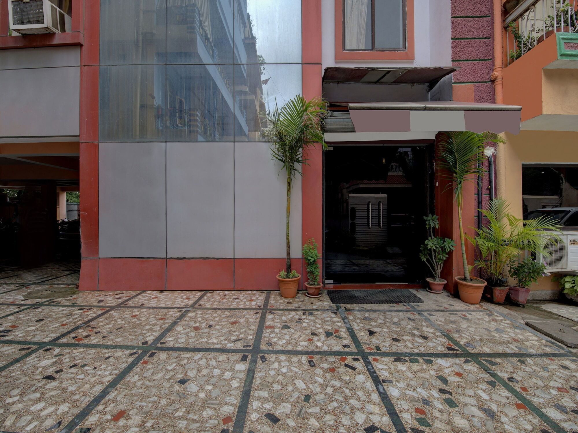 ראנצ'י Oyo 4275 Hotel Sunraj Residency מראה חיצוני תמונה